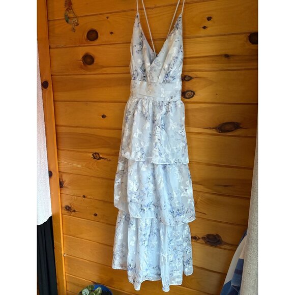 Lulus XXL Tiered Floral Maxi Dress White & Blue NWT - Picture 1 of 14